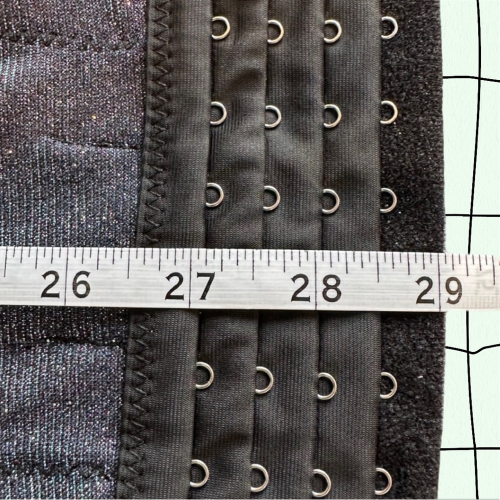Color-shifting Corset by Wild Child - Picture 10 of 11